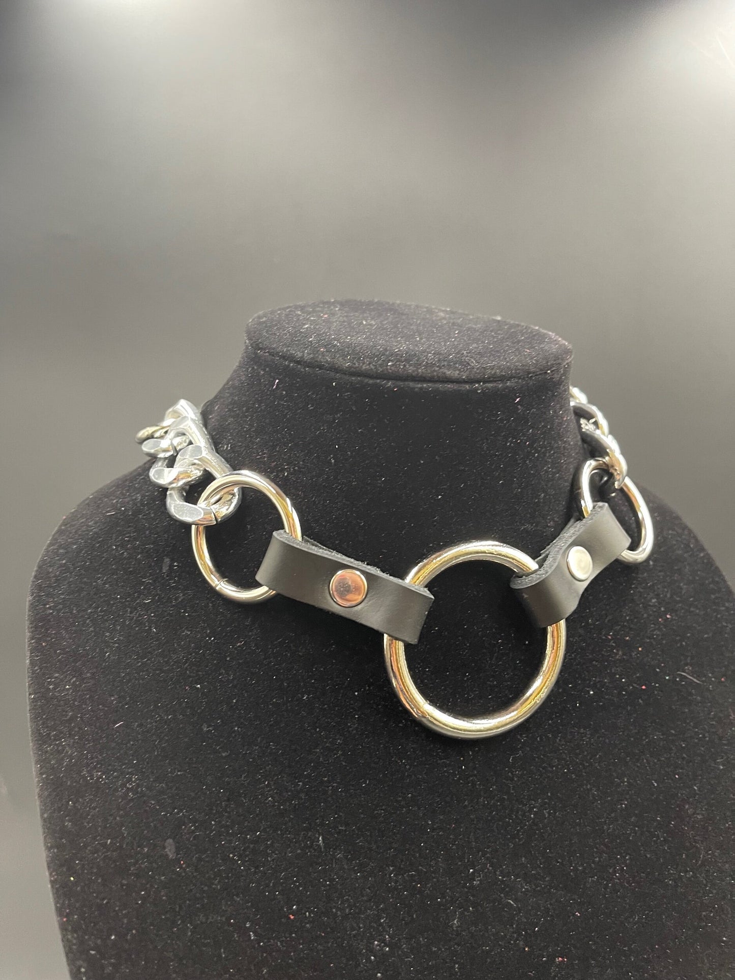 Vis Collar