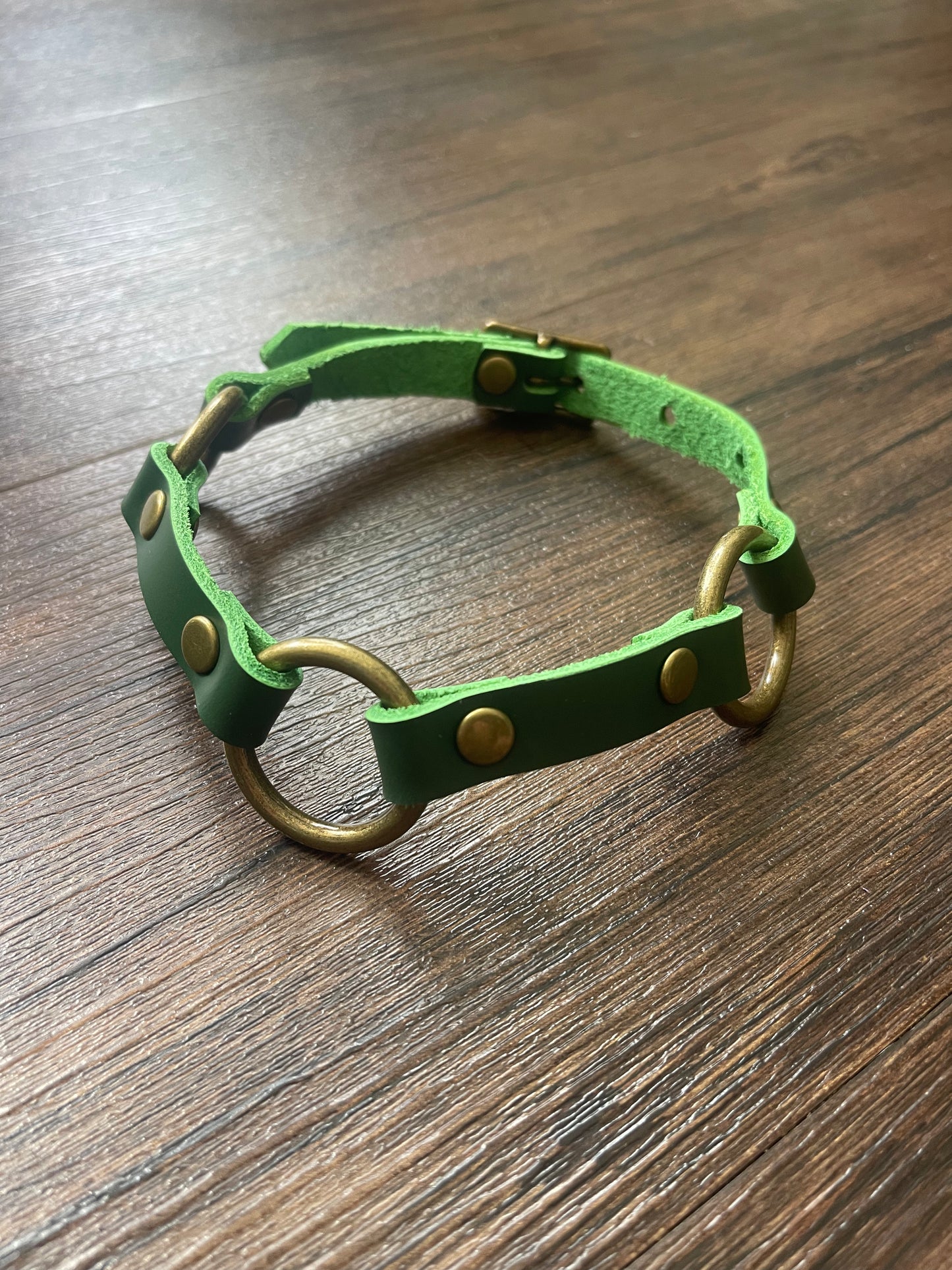 Green Antique Circus Collar